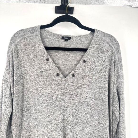 Rails Women's Knit V-Neck Long Sleeve Pullover Sweater Leigh Melange Gray Medium - Picture 2 of 10